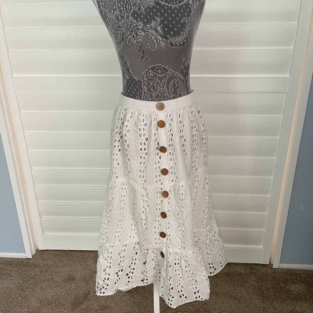 NWOT white boho skirt Medium